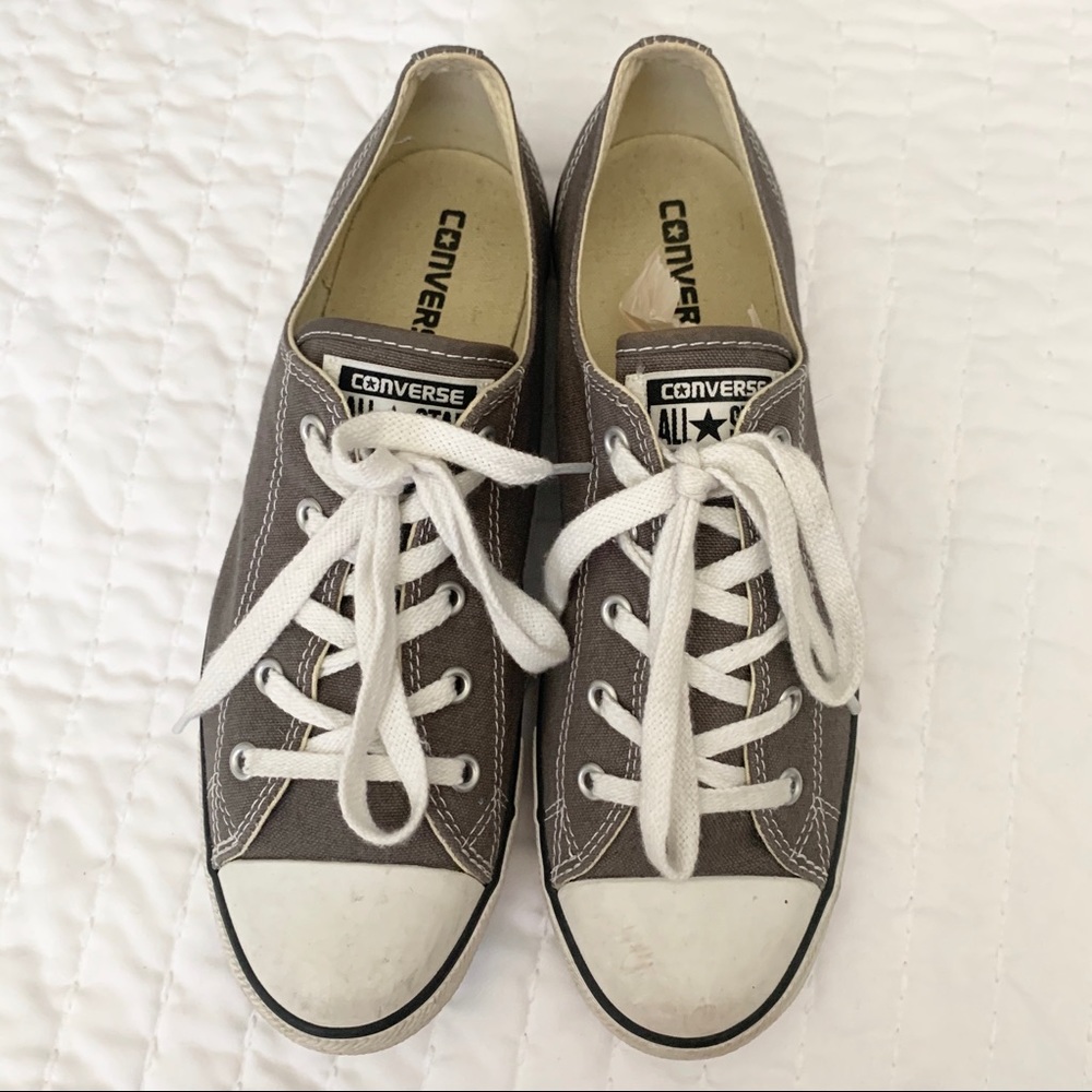 Converse Chuck Taylors Sz 10
